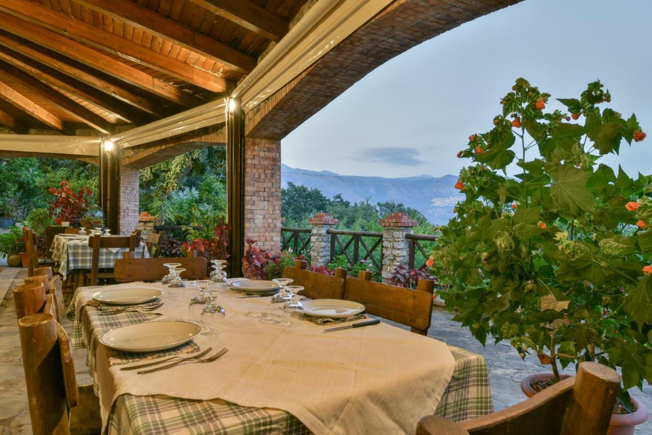 Agriturismo L'Antico Casolare Castelcivita Buitenkant foto